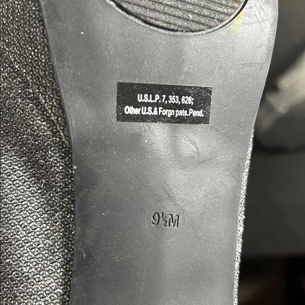 Guess Heels - image 7